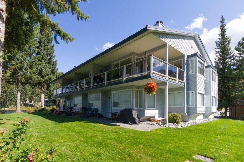 Lakefront Oasis By Harmony Whistler Luaran gambar